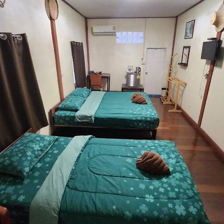 Baan Khun Ya Ayutthaya Otel Dış mekan fotoğraf