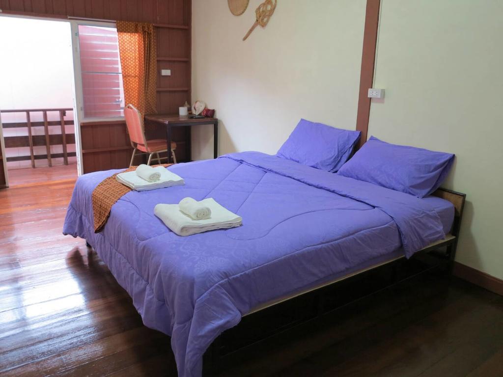 Baan Khun Ya Ayutthaya Otel Dış mekan fotoğraf